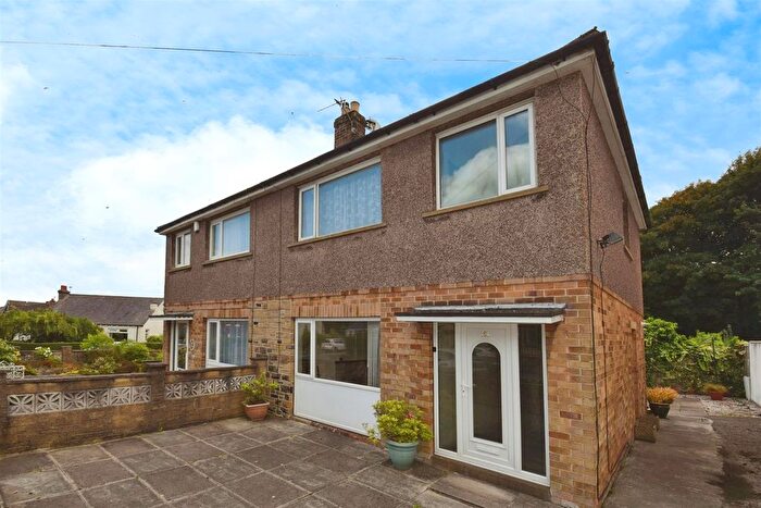 3 Bedroom Semi-Detached House To Rent In Carr Street, Marsh, Huddersfield, HD3