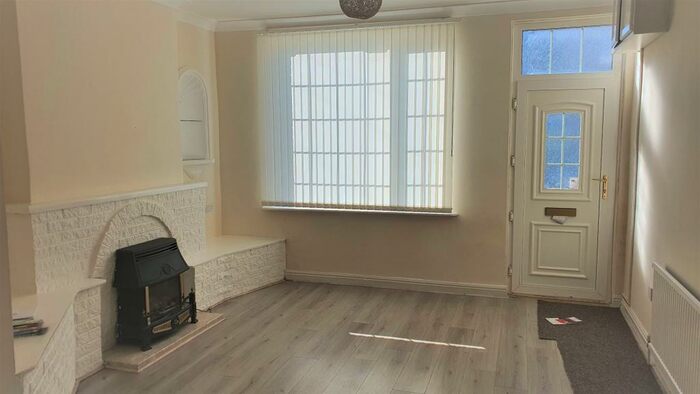 3 Bedroom Terraced House To Rent In Lower Kenyon Street, Thorne, Doncaster, DN8