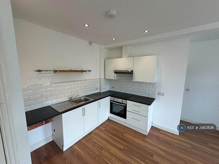2 Bedroom Flat To Rent In Victoria Street, Crewe, CW1