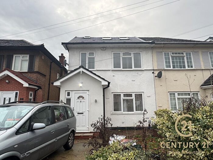 4 Bedroom Semi Detached House To Rent In Lansbury Drive, UB4