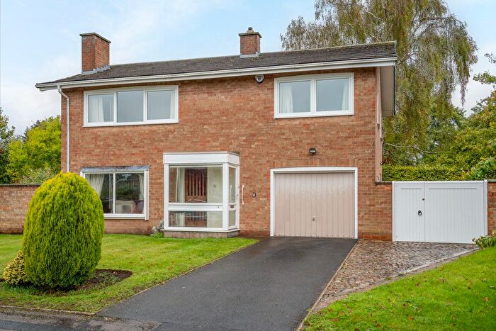 4 Bedroom Detached House For Sale In The Courtyard, Bishopthorpe, York, YO23