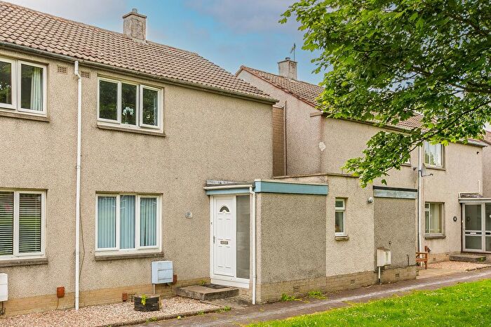 3 Bedroom Semi-Detached House For Sale In Deanpark Square, Balerno, EH14