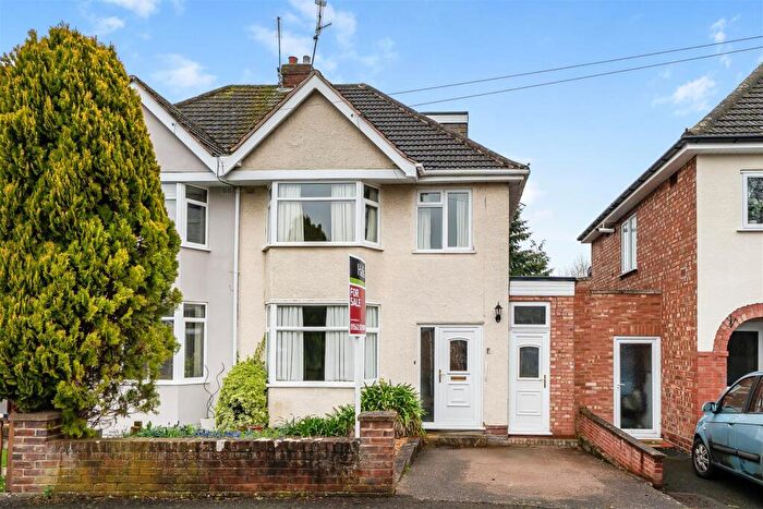 3 Bedroom Semi Detached House For Sale In Avill Grove, Kidderminster, DY11