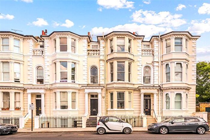 2 Bedroom Flat To Rent In St. Anns Villas, London, W11
