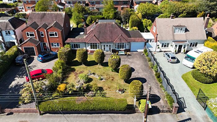 4 Bedroom Bungalow For Sale In Long Street, Wheaton Aston, Stafford, ST19