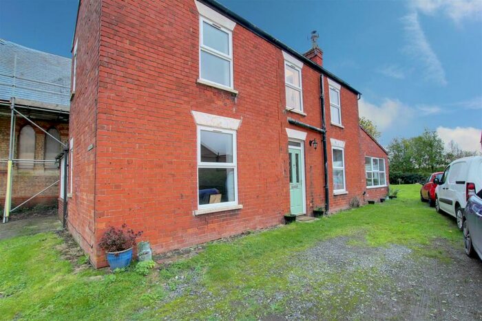 3 Bedroom Farm House For Sale In Sloothby, Lincolnshire, LN13