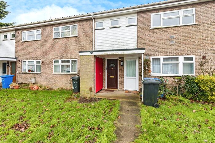 2 Bedroom Maisonette For Sale In Henham Road, Lowestoft, NR32