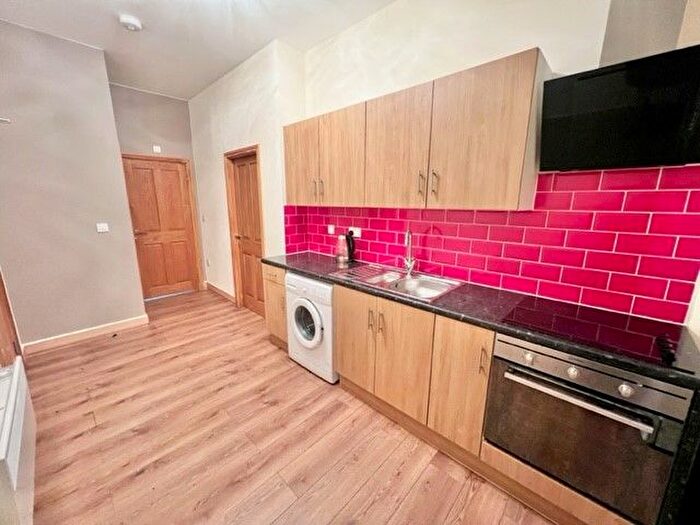 1 Bedroom Flat To Rent In Southgate House, Halifax, HX1