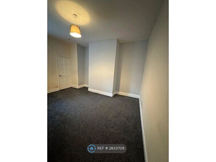 2 Bedroom Flat To Rent In Chandos St, Gateshead, NE8