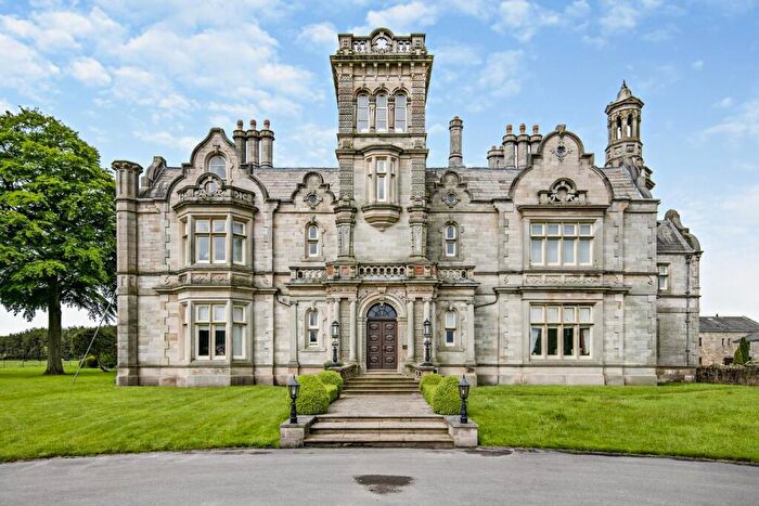 2 Bedroom Apartment For Sale In Moor Park, Beckwithshaw, Harrogate, HG3