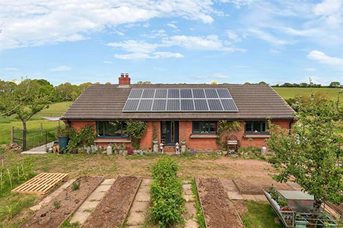 3 Bedroom Bungalow For Sale In Morchard Bishop, Crediton, EX17