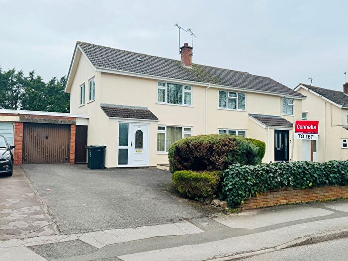 3 Bedroom Semi Detached House To Rent In Deane Drive, Taunton, TA1