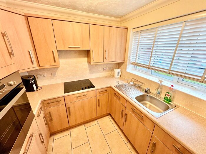 1 Bedroom Apartment For Sale In Vale Road, Stourport-on-Severn, Worcestershire, DY13