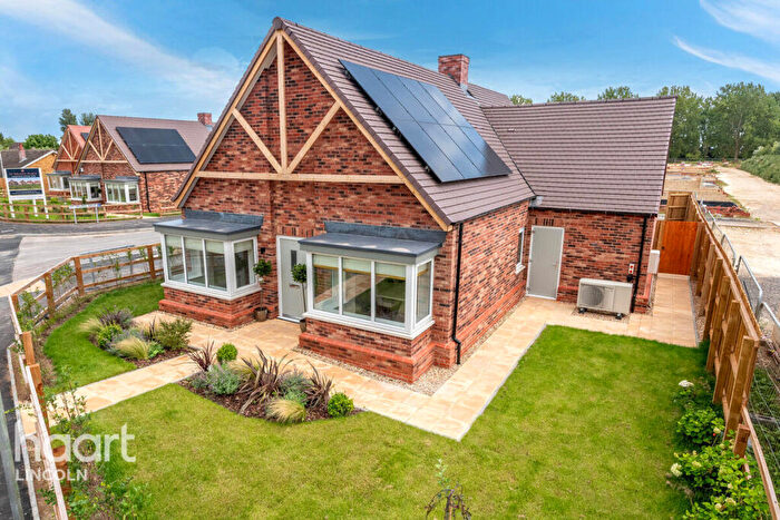 2 Bedroom Detached Bungalow For Sale In St Helens Place, Mareham Le Fen, PE22