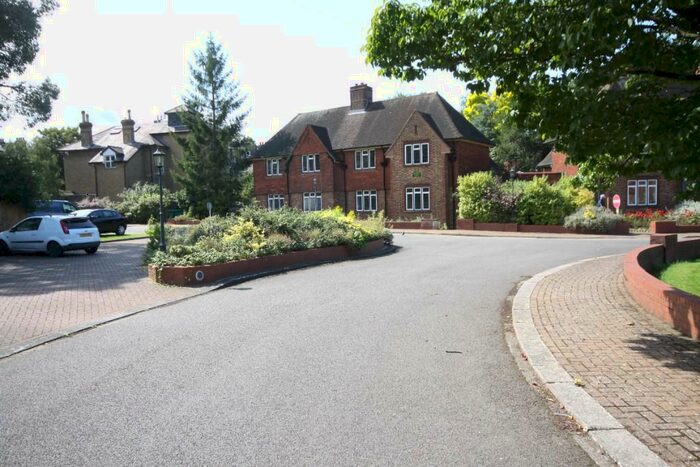 1 Bedroom Flat To Rent In Broadbridge Close, London, SE3