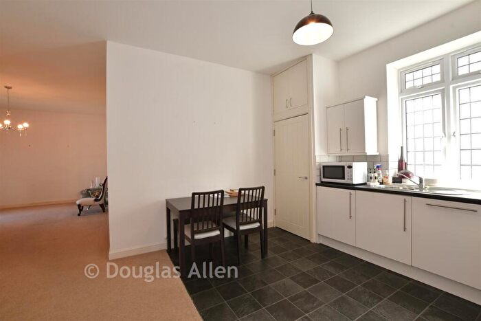 2 Bedroom Ground Maisonette For Sale In Carnforth Gardens, Hornchurch, Essex, RM12