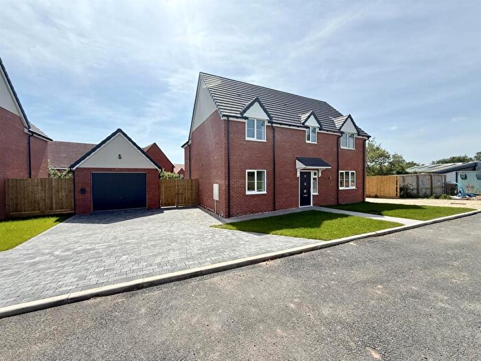 4 Bedroom Detached House For Sale In Pottery Fields, Ashleworth, GL19