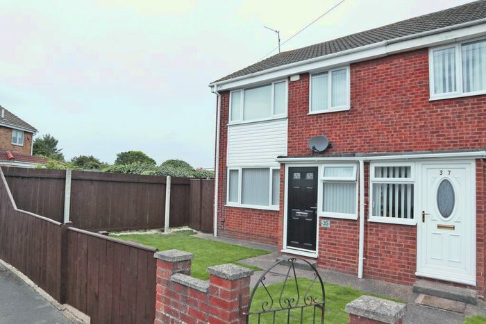 3 Bedroom End Of Terrace House To Rent In Flemingdale, Sutton Park, HU7