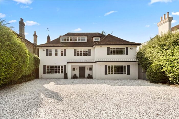 5 Bedroom Detached House For Sale In Queens Ride, Barnes, London, SW13