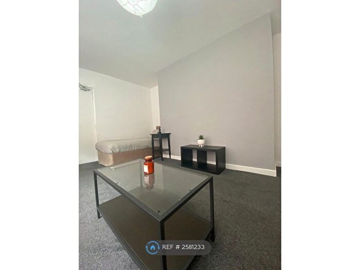 Studio To Rent In Argyle Square, Sunderland, SR2