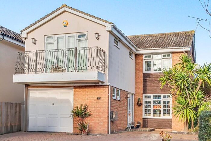 4 Bedroom Detached House For Sale In Admirals Walk, Shoeburyness, SS3