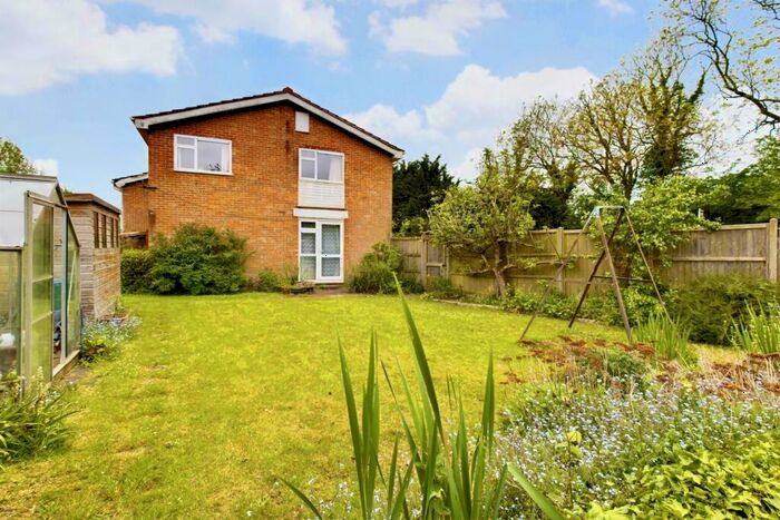 3 Bedroom End Of Terrace House For Sale In Bedmond Road, Hemel Hempstead, HP3