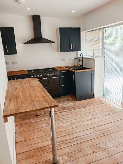 3 Bedroom Semi-Detached House To Rent In Cranston Road, London, SE23