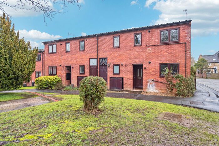 1 Bedroom Flat For Sale In Langton Grove, Northwood, HA6