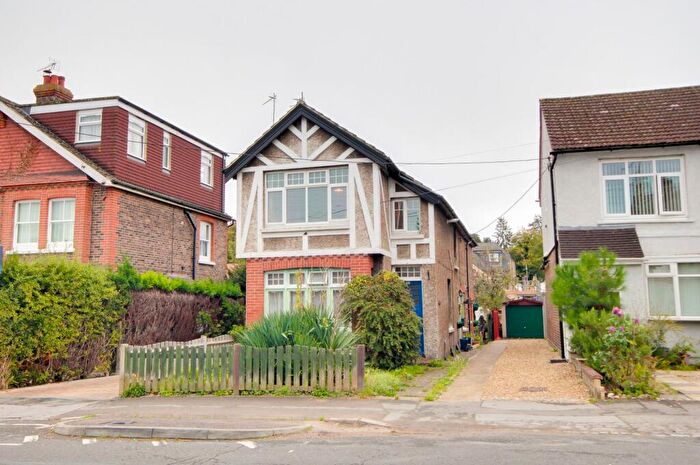 1 Bedroom Flat For Sale In Queens Road, Haywards Heath, RH16