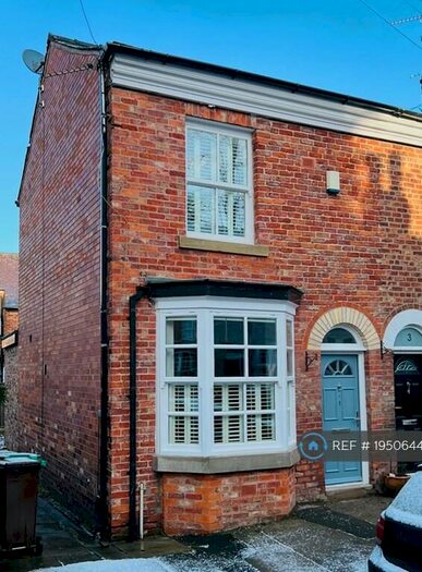 2 Bedroom Terraced House To Rent In Knight Street, Manchester, M20