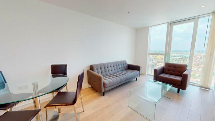 2 Bedroom Apartment To Rent In Pinnacle Apartments, Saffron Central Square, Croydon, CR0