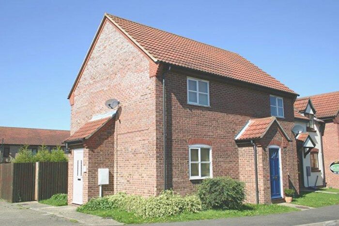 2 Bedroom End Of Terrace House To Rent In Blackthorn, Stamford, Lincolnshire, PE9