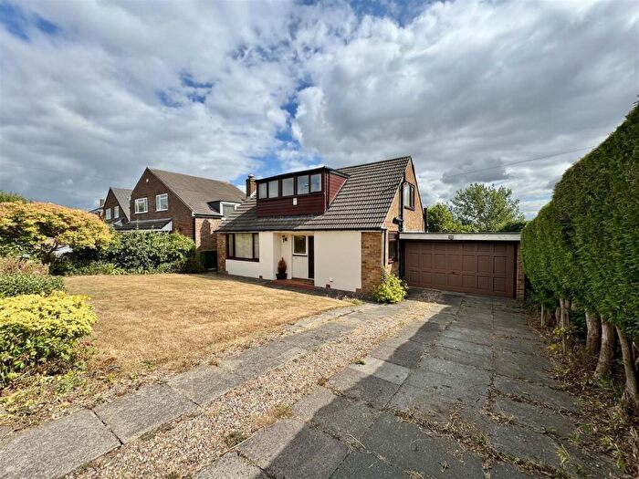 4 Bedroom Detached Bungalow For Sale In Far View Bank, Almondbury, Huddersfield, HD5