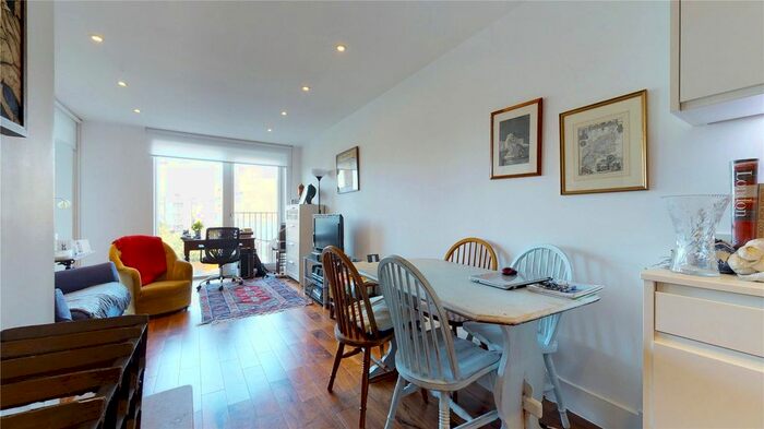 1 Bedroom Flat To Rent In Grand Canal Apartments, Haggerston, N1