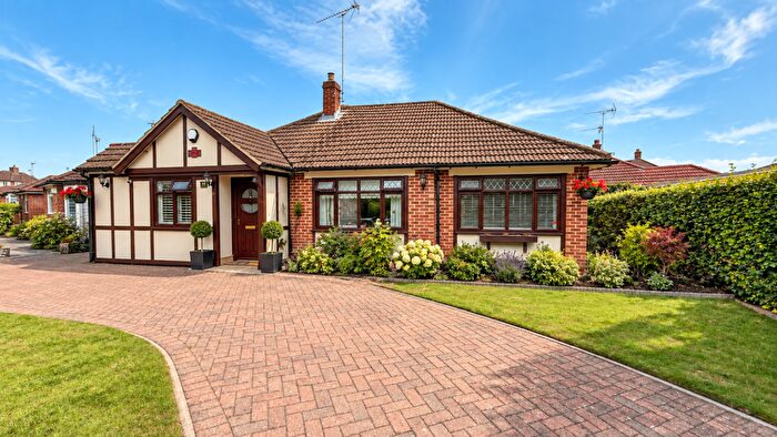 4 Bedroom Detached Bungalow For Sale In Melrose Crescent, Orpington, BR6