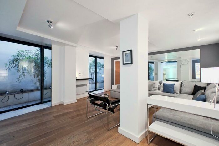 4 Bedroom Apartment To Rent In Martin Lane, London, EC4R