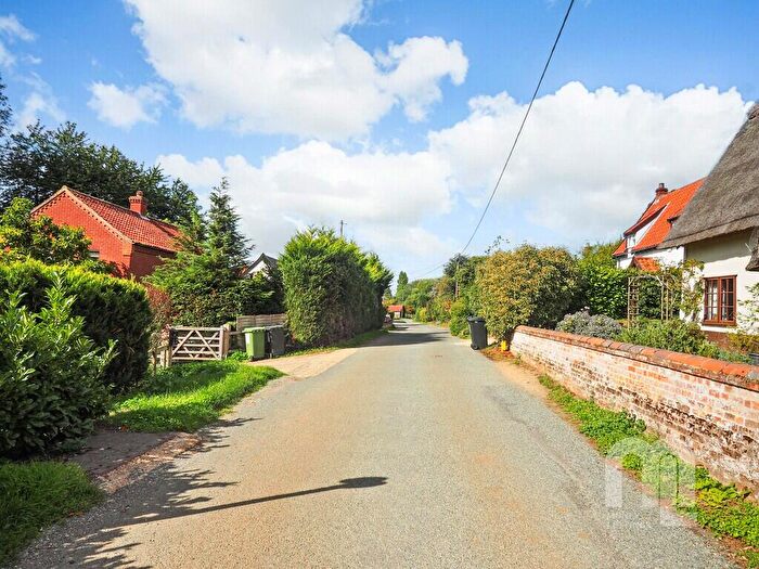 3 Bedroom Detached Bungalow To Rent In Fairlands, Toprow, Wreningham, Norfolk, NR16