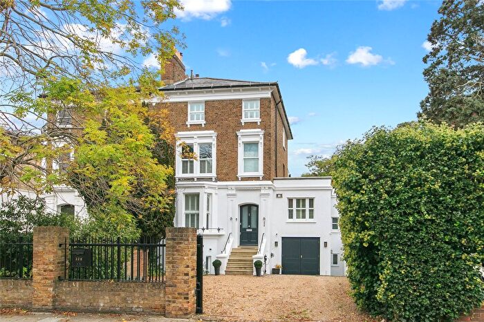 4 Bedroom Semi-detached House For Sale In St. Margarets Road, St Margarets, Twickenham, TW1