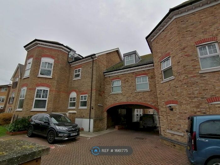 1 Bedroom Flat To Rent In Manor House Court, London, W7