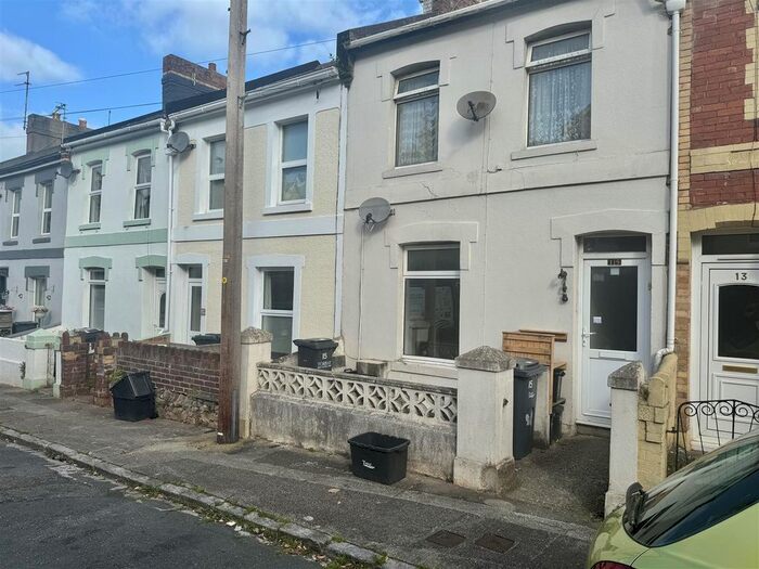 2 Bedroom Flat To Rent In Lower Thurlow Road, Torquay, Devon, TQ1