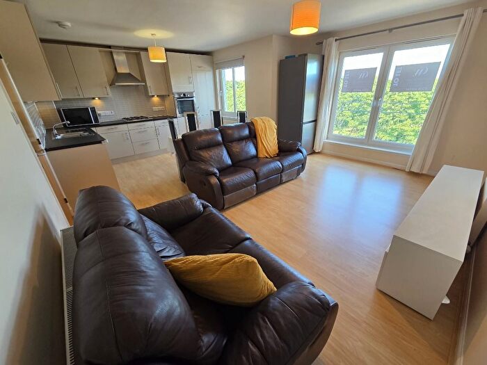 2 Bedroom Flat To Rent In Midstocket View, City Centre, Aberdeen, AB15