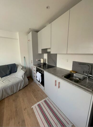 1 Bedroom Flat To Rent In Flat, Landon House, Shenfield Road, Brentwood, Essex, CM15