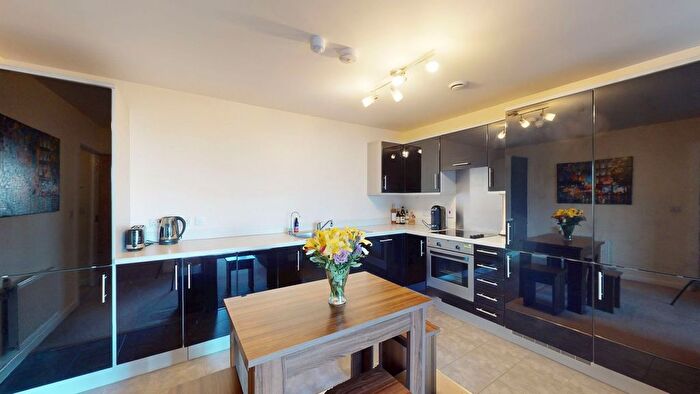 2 Bedroom Flat For Sale In Barge Walk, London, SE10