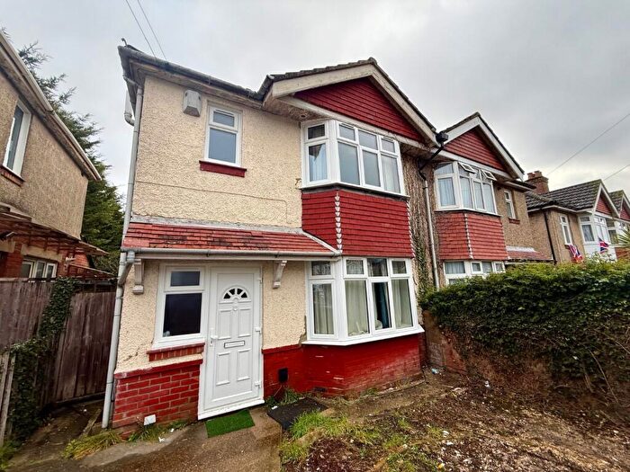 5 Bedroom Semi Detached House To Rent In Pansy Road, Southampton, Hampshire, SO16