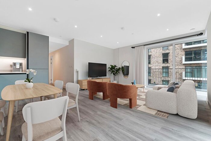 3 Bedroom Flat For Sale In Pegler Square, Kidbrooke, SE3