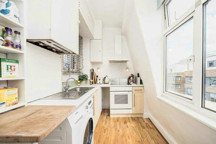Studio To Rent In Bernard Street, London, WC1N