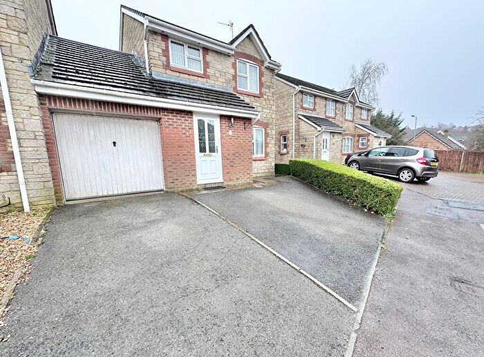 3 Bedroom Link Detached House For Sale In St. Stephens Court, Undy, Caldicot, Mon., NP26