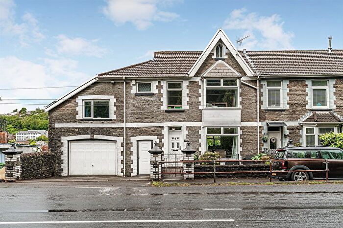 5 Bedroom End Of Terrace House For Sale In Merthyr Road, Pontypridd, CF37