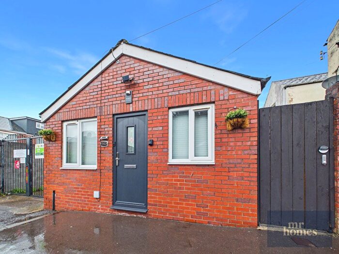 1 Bedroom Bungalow For Sale In Cambridge Street, Cardiff, CF11