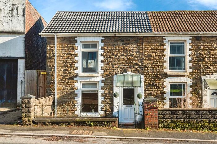 2 Bedroom Semi Detached House For Sale In Fforest Road, Fforest, Pontarddulais, Swansea, SA4